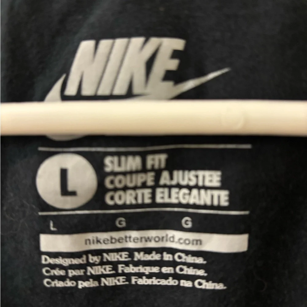 5/$25 Nike Black‎ V Neck T shirt